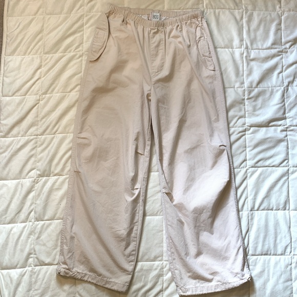 Urban Outfitters BDG parachute pants - Picture 2 of 5